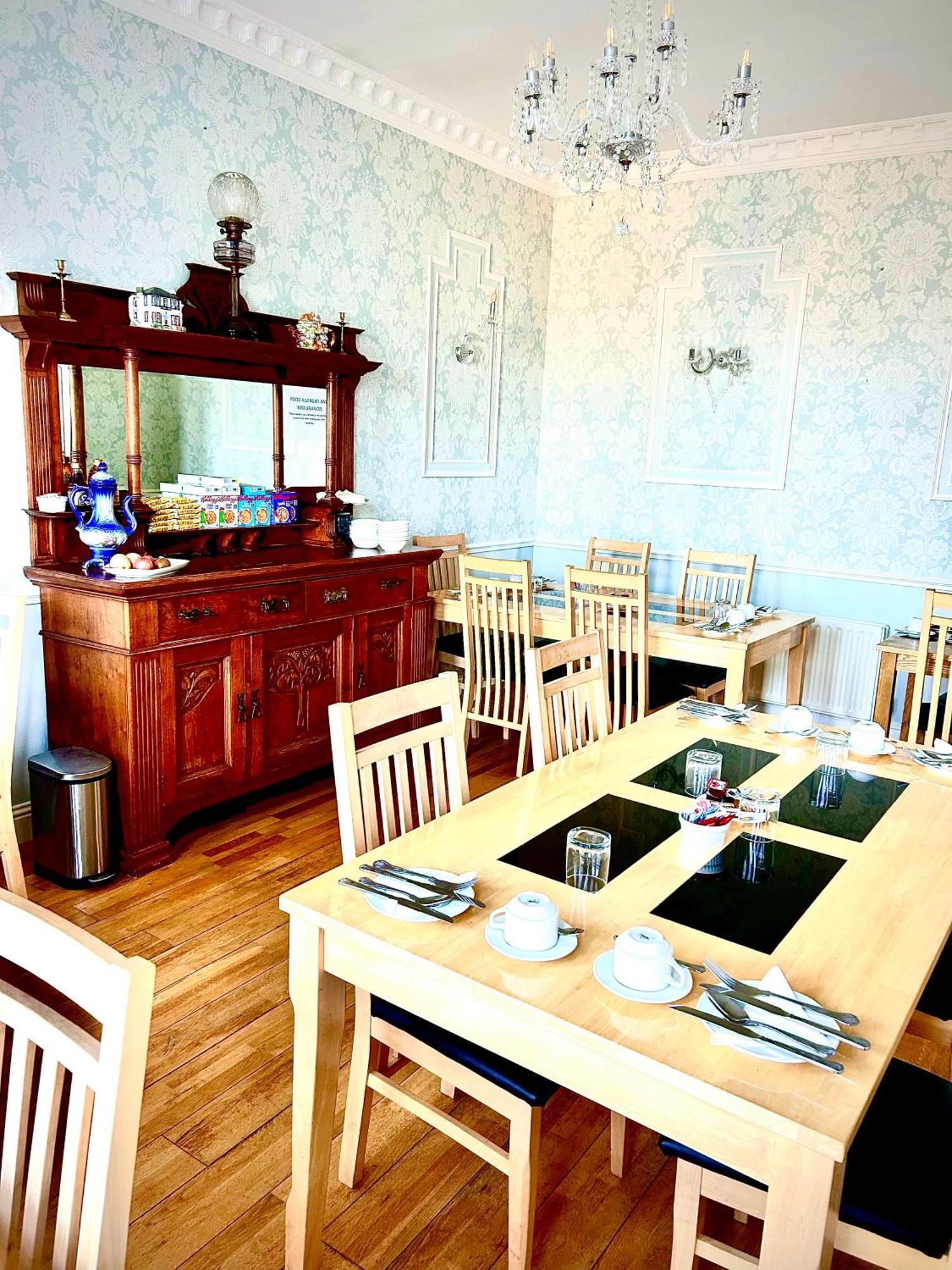 Albany Hotel 3*