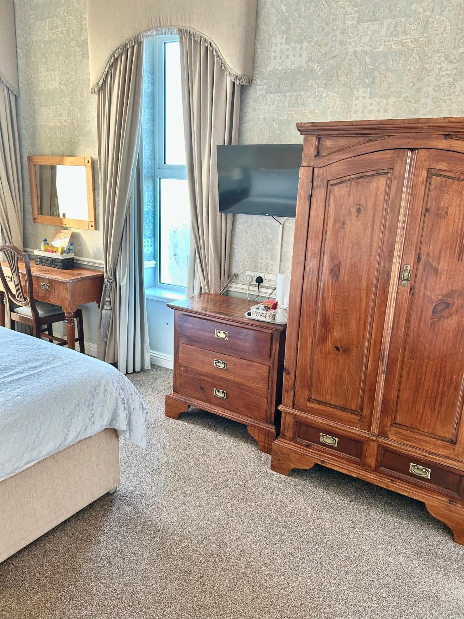 Albany 3* Portrush